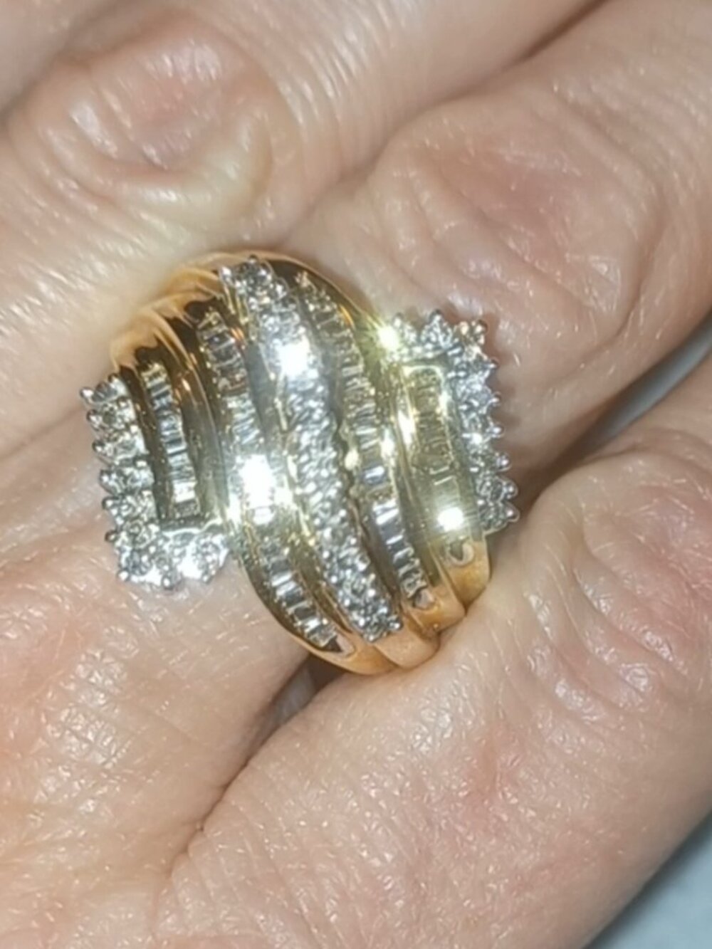 10k YG 1.75ct Diamond Ring